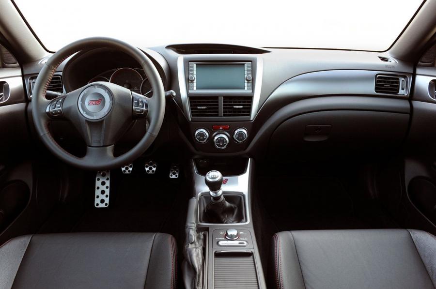  Subaru Impreza WRX STi Sedan 2011 года  (фото 42 из 81)